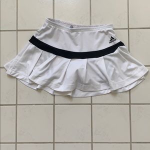 Adidas tennis skirt or mini skirt XS